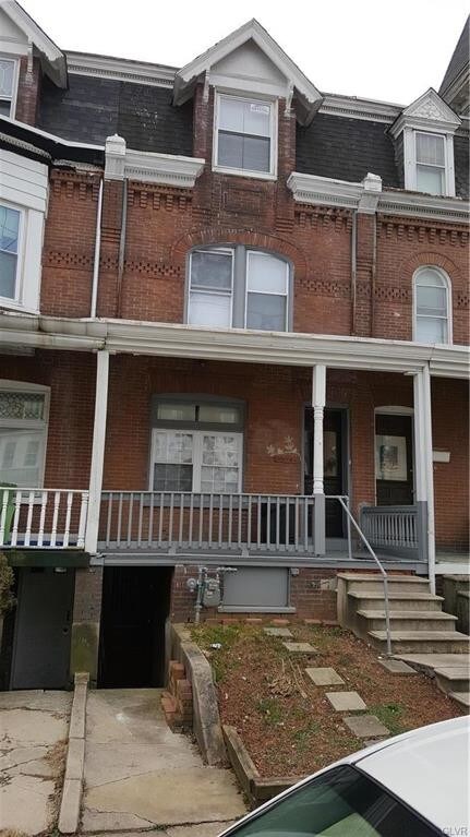 Building Photo - 524 W Washington St