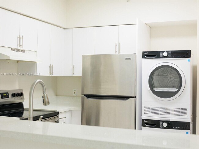 Foto del edificio - 5091 NW 7th St