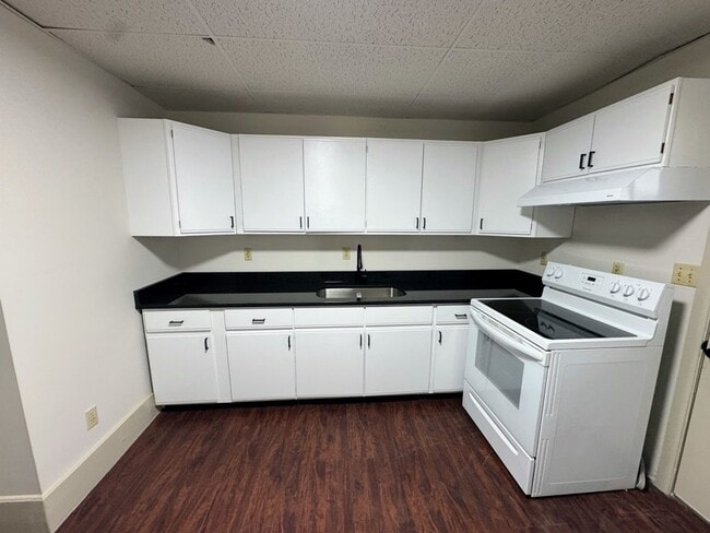 Photo - 199 E Main St Apartment