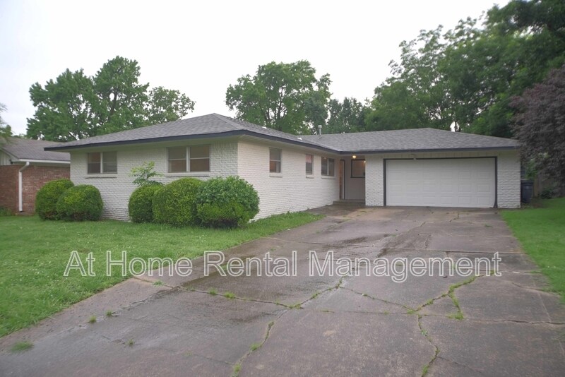 Foto principal - 1946 S 74th E Ave