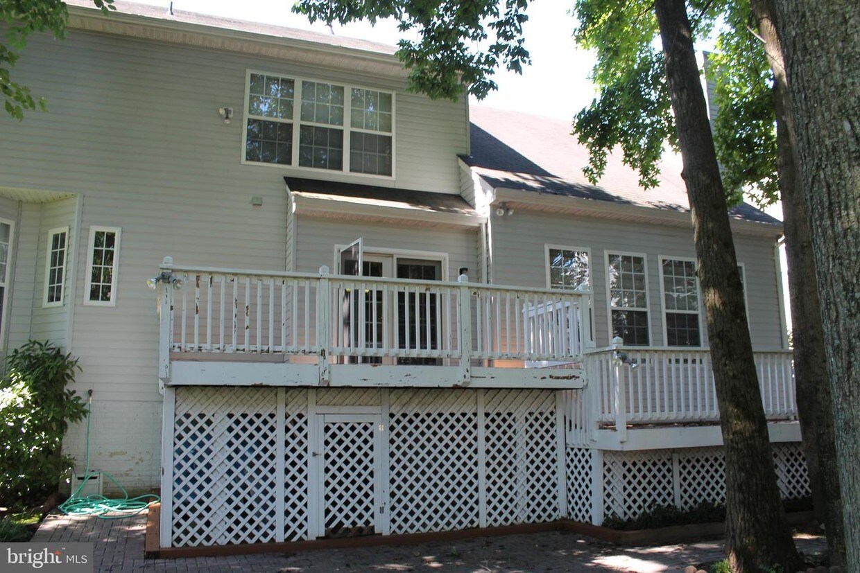 Foto principal - 8019 Big Pool Rd
