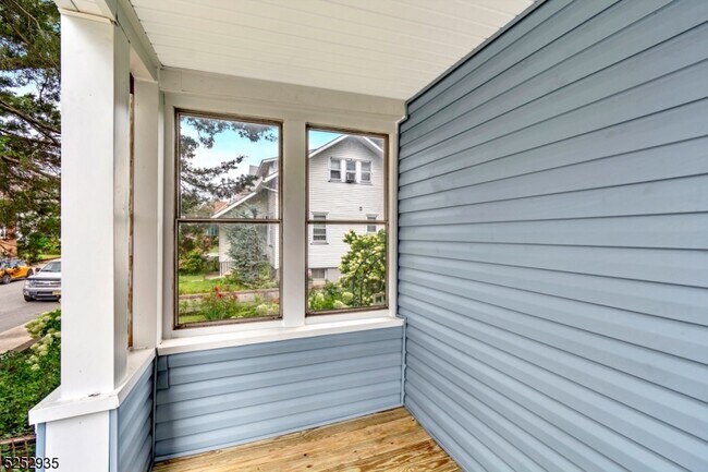 Building Photo - 155 Hayward Pl