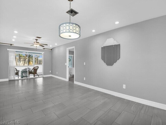 Building Photo - 309 Cape Coral Pkwy W