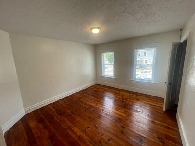 Front Bed - 31 D St