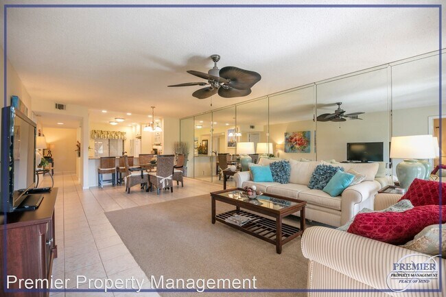 Building Photo - 3 br, 2 bath House - 5741 Deauville Circle...
