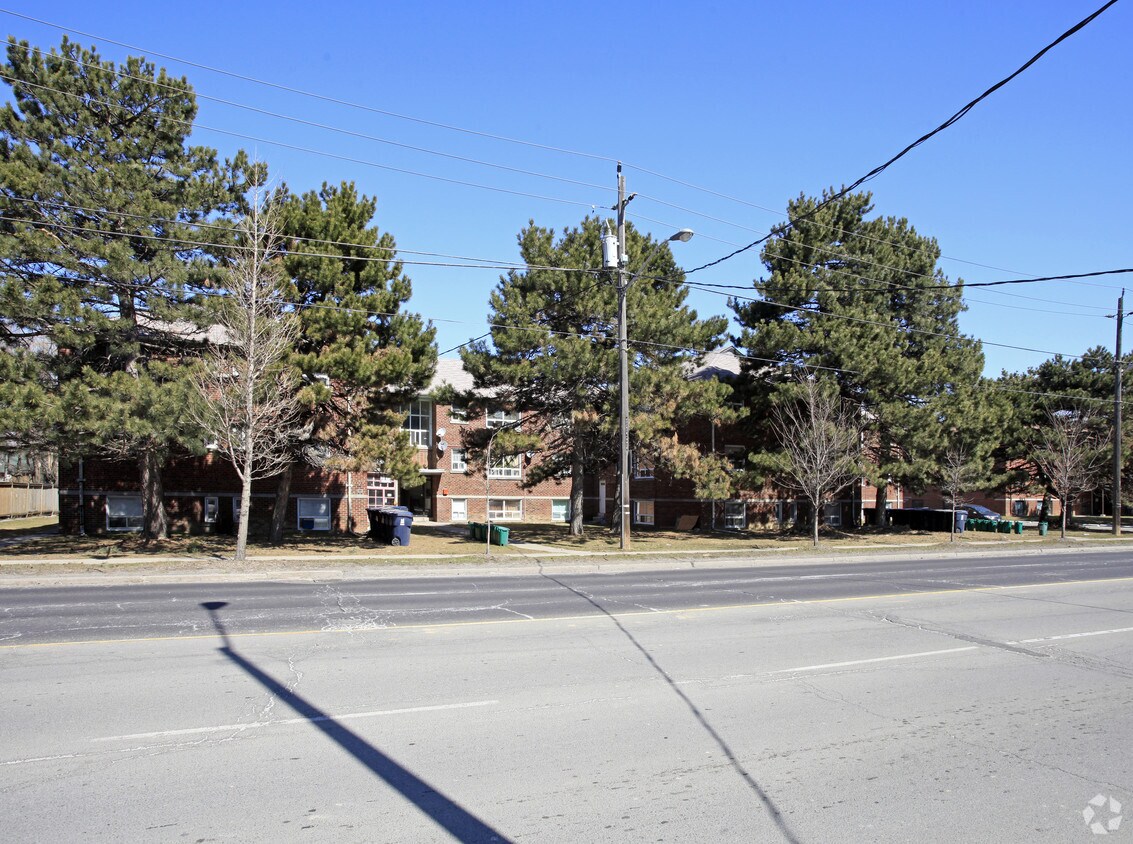 Building Photo - 414 Wilson Ave