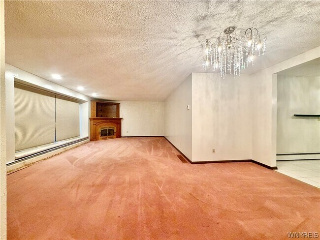 Building Photo - 94 S Prince Dr