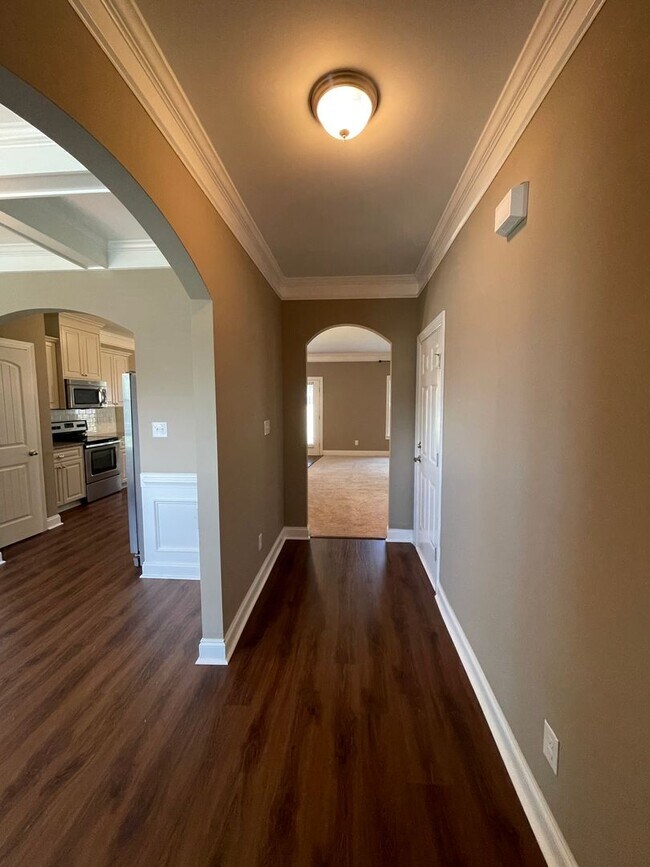 Building Photo - Prime Evans Location! 4-Bedroom/2.5 Bathro...