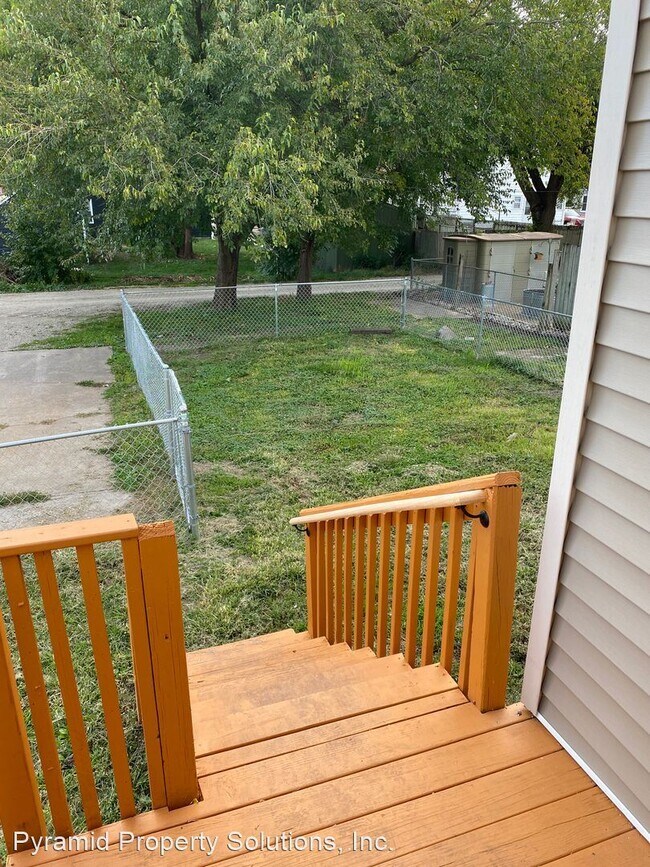 Foto del edificio - 2 br, 1 bath House - 3939 2nd Ave