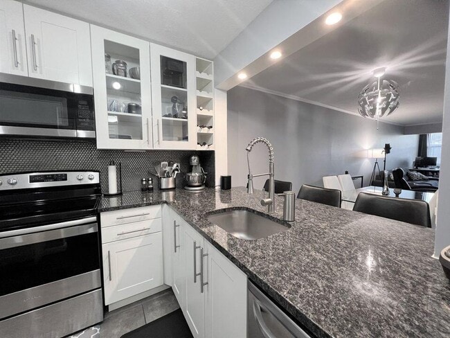 Foto del edificio - 2920 SW 22nd Ave