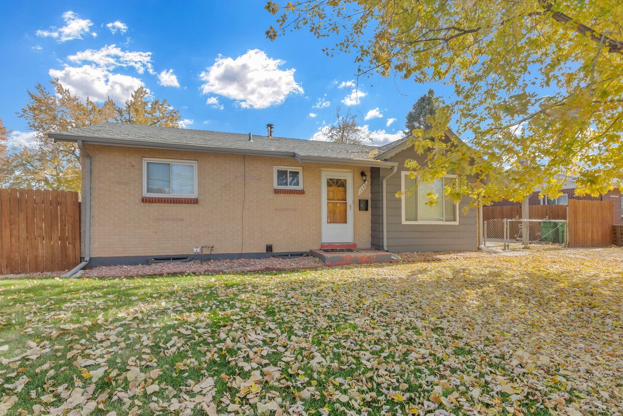 Photo - 1230 S Pierce St (Lakewood, CO)
