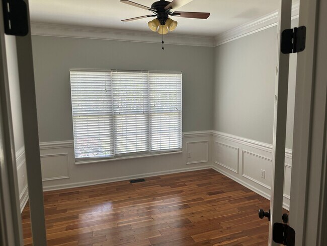 Building Photo - 16104 Epiphany Ct