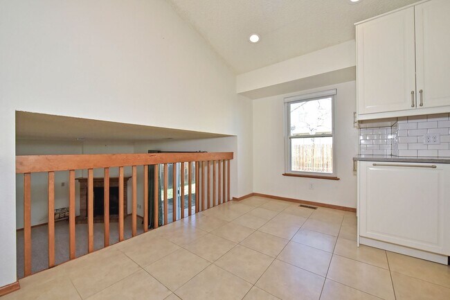 Foto del edificio - Updated 3bed 3bath home in D20 Schools!