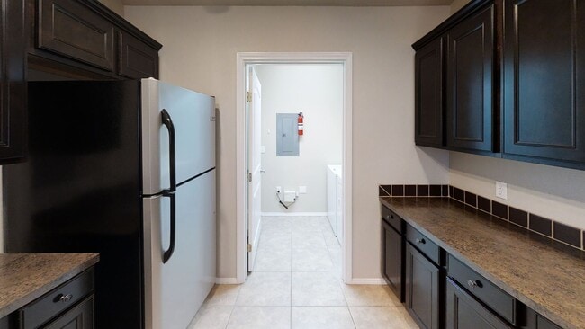 Building Photo - 808 W 18th - 2BED,2BATH
