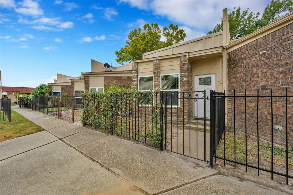 1014 Graham Dr Unit A3, Tomball, TX 77375 Condo for Rent in Tomball