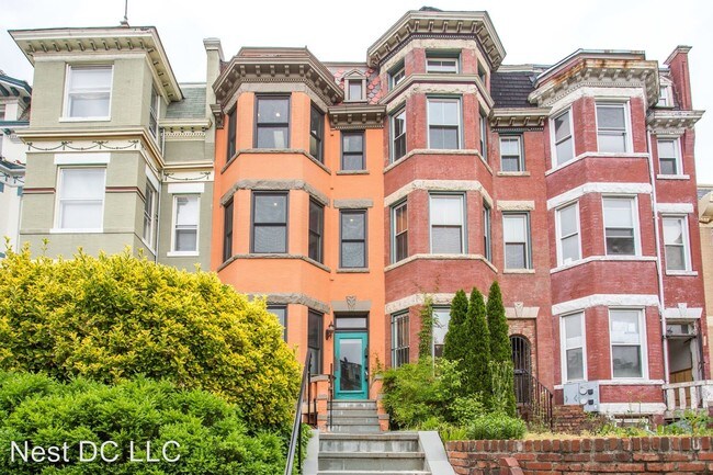 Building Photo - 1127 Fairmont St NW