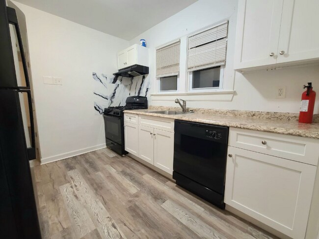 Foto del edificio - 1021 Harrison Ave