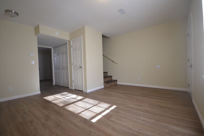 Foto del edificio - Northwood Hills 8 plex