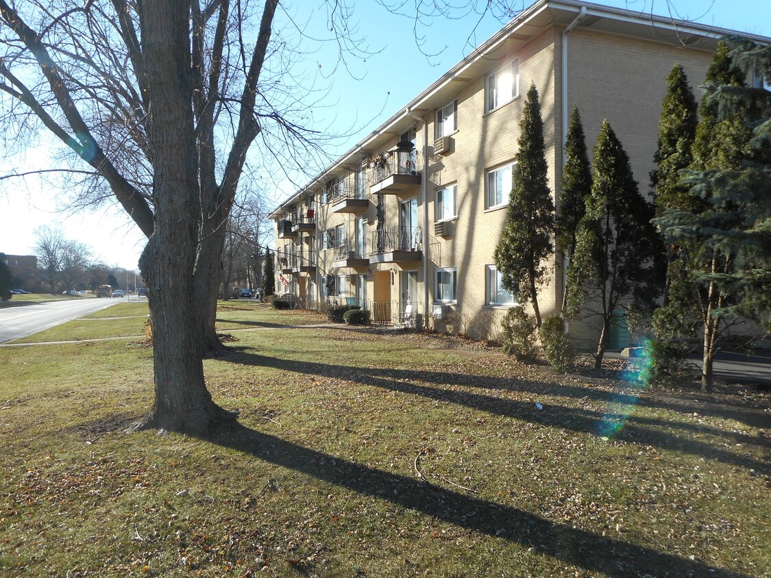 Primary Photo - 1110 S Lorraine Rd