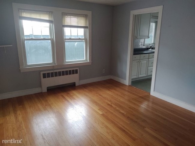 Building Photo - 2 br, 1 bath Apartment - 144 Orchard St