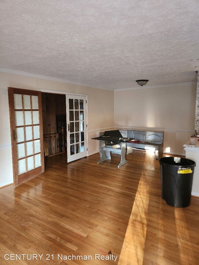 Building Photo - 3 br, 2 bath House - 646 Creasy Avenue