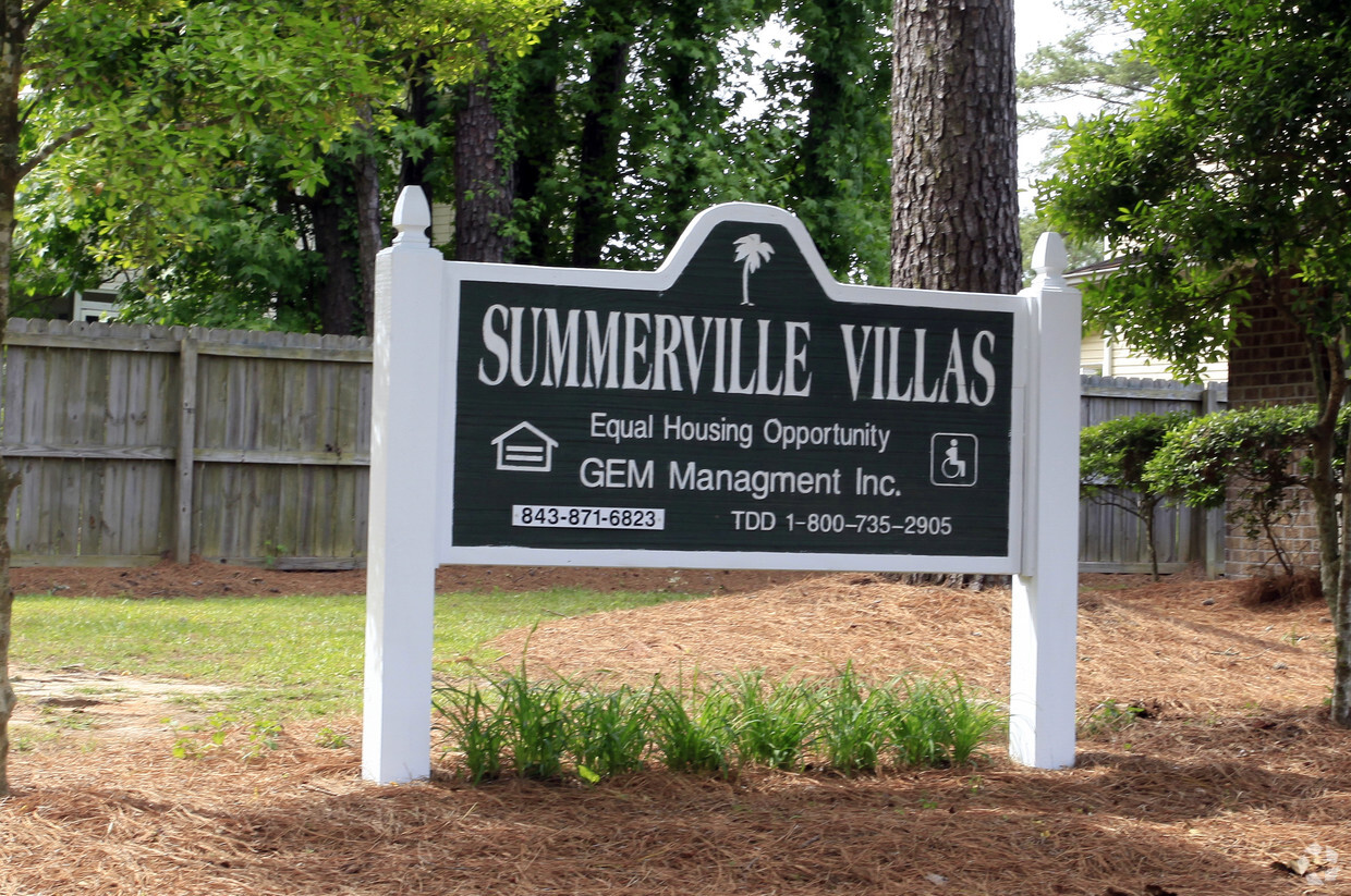 Building Photo - Summerville Villas