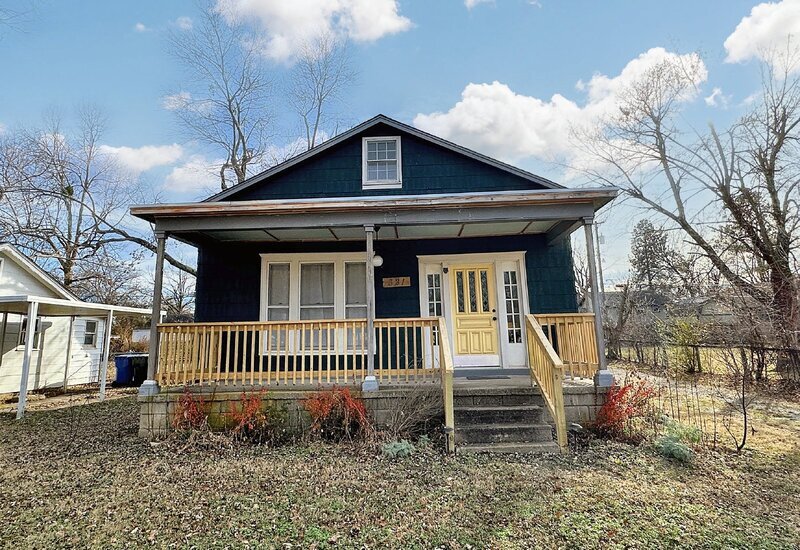 Primary Photo - 321 E Greeley St