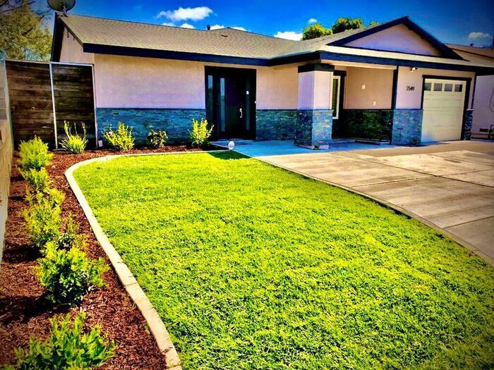 Primary Photo - Beautiful Home Ready for Move-in