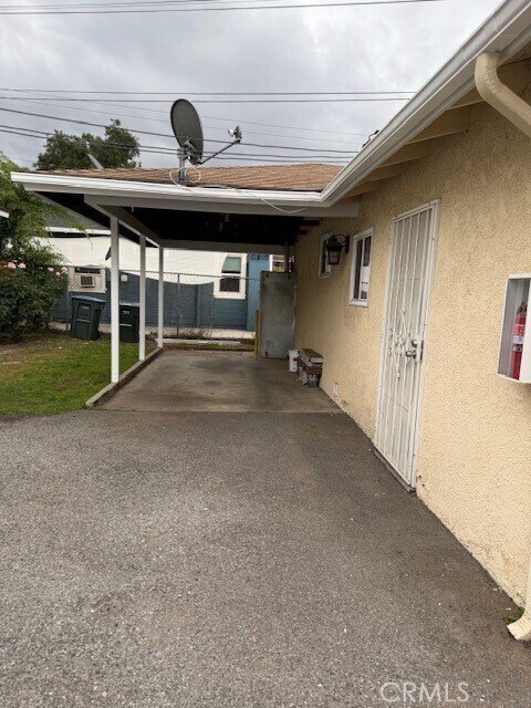 Foto del edificio - 1559 E Topeka St