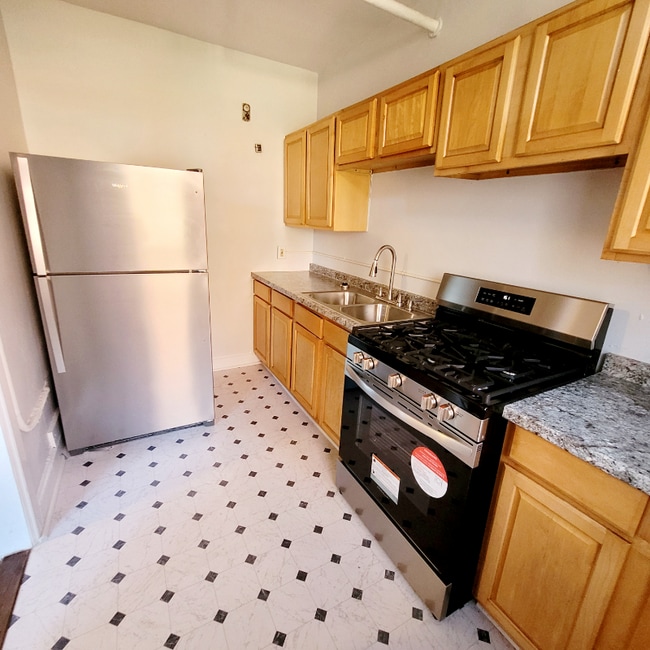 Photo - 1611 Hampton Blvd Apartment