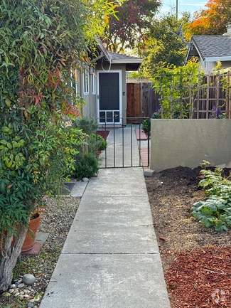 Building Photo - 1638 Merriton Ct
