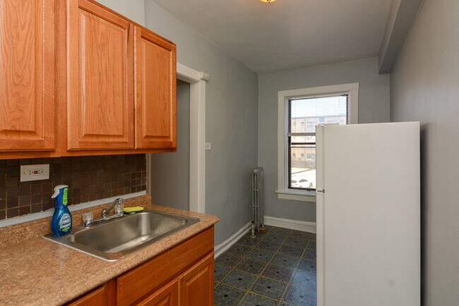 Building Photo - 4606 N Beacon St
