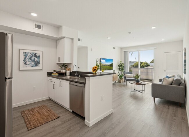 Foto del edificio - 3518 Chesapeake Ave., Los Angeles, CA 90016