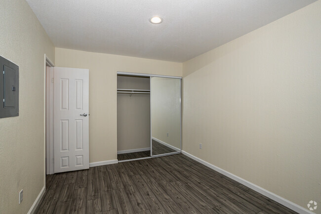 Downstairs Apartment Bedroom - Shoreline Plaza Apartments