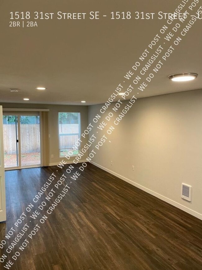 Foto del edificio - Auburn Renovated 2bed 1.5bath Townhouse