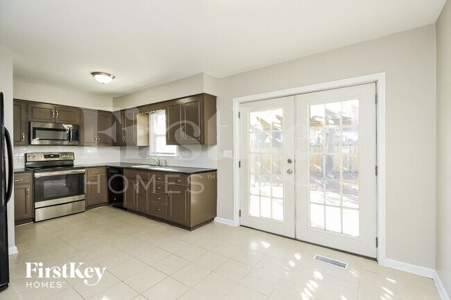 Foto del edificio - 7310 Flint Dr