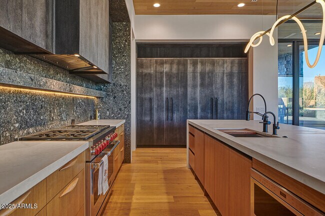 Foto del edificio - 10249 E Joy Ranch Rd