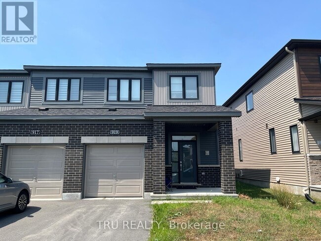 Building Photo - 919 Athenry Ct