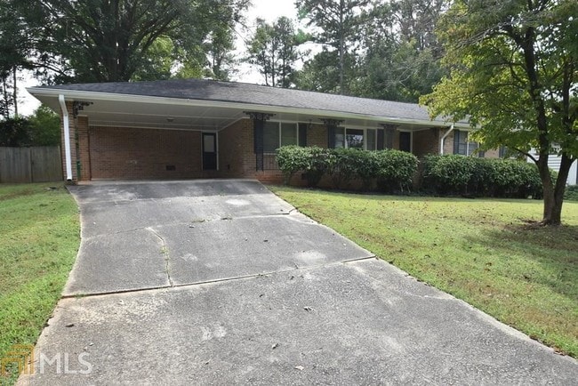 Building Photo - 3291 Balmoral Dr