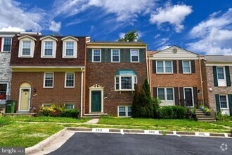 Building Photo - 2912 Seminole Rd