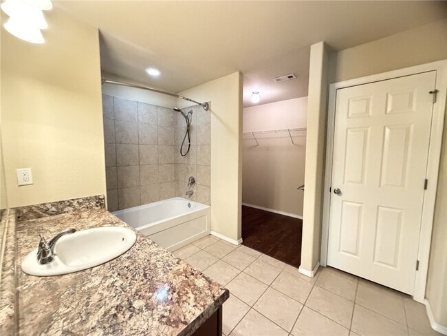 Building Photo - 3751 Alliance Dr