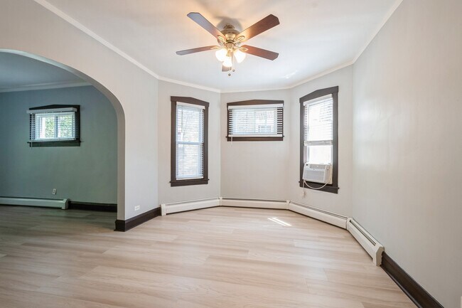 Foto del edificio - 1510 Pitner Ave