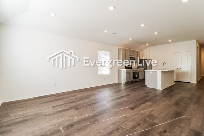 Foto del edificio - 185 Sarah Alyse Ln