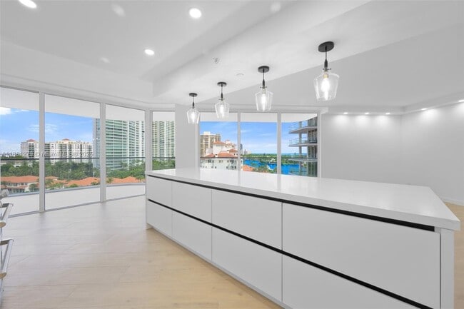 Foto del edificio - 19707 Turnberry Way
