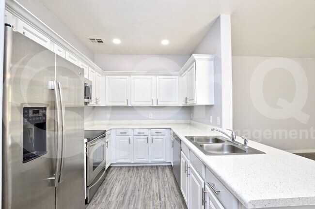 Foto del edificio - 1543 S Longspur Ln