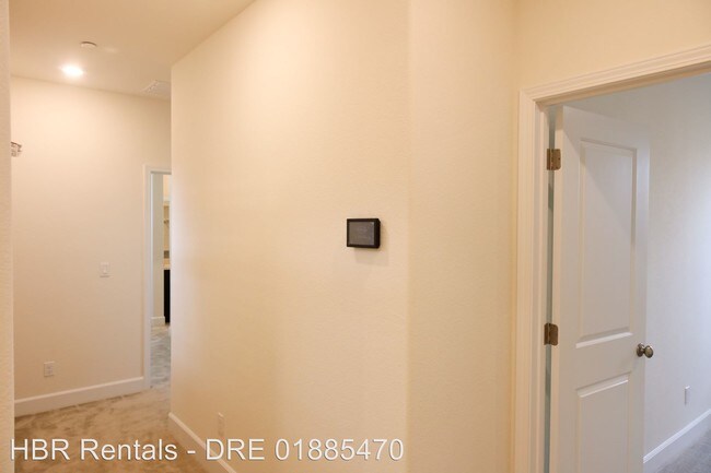Building Photo - 4 br, 3.5 bath House - 1150 Silva