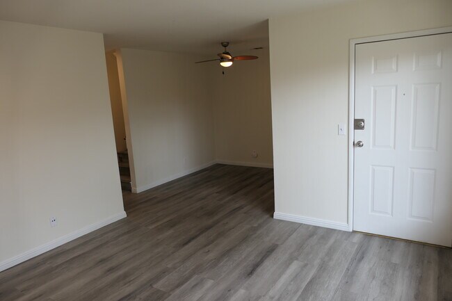 Building Photo - 13917 McClure Ave