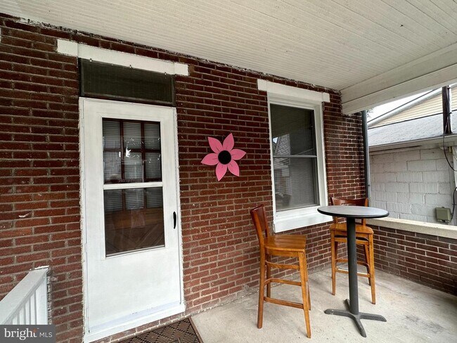 Foto del edificio - 239 N Stratton St