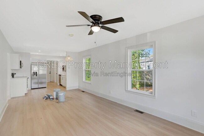 Building Photo - 2642 Ferrara Dr
