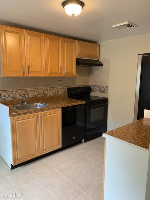 Building Photo - 3 br, 1 bath House - 2950 Dixie Ave